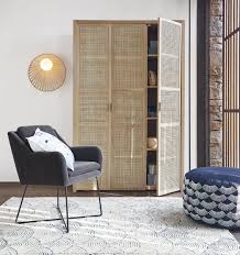 Baumwoll Und Wolle Sitzpouf Marineblau Und Weiss Bestickt Kazuki Maisons Du Monde En 2020 Mobilier De Salon Deco Maison Du Monde