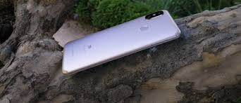 The xiaomi mi a2 lite smartphone marks the evolution of mobile. Xiaomi Mi A2 And Mi A2 Lite Hands On Review Xiaomi Mi A2 Hands On