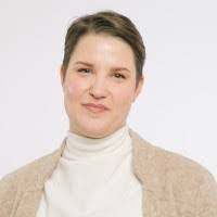 Sarah Priest's Instagram, Twitter & Facebook