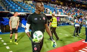 New chelsea goalkeeper edouard mendy is targeting a return to action in two weeks after suffering a thigh injury on international duty with senegal. Hugo Blow For Senegal As Mendy To Miss The Rest Of The Tournament Egypttoday