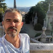 Why is the SEC still allowing Mullen Automotive to trade?