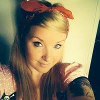 Amber Windle's Instagram, Twitter & Facebook