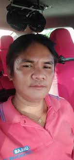 What is the purpose of friending other people from other teams in Royal  Match?