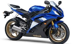 Black And Blue Motorcycle Yamaha Yzf R6 In Dark Blue With Gold Rims Blue Motorcycle Motorcycle Wallpaper Yamaha Yzf R6