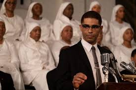 In the aftermath of cassius clay's defeat of sonny liston in 1964, the boxer meets with malcolm x, sam cooke and jim brown to change the course of history in the segregated south. 2021 Streaming Movie Preview One Night In Miami Coming 2 America