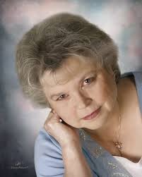 Faye Beavers's Instagram, Twitter & Facebook