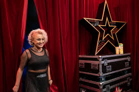 Cine este alexandra dinu, noua jurată de la românii au talent. A Aratat Ca Poti Sa Ti Realizezi Visul La Orice Varsta Sunteti O Sursa De Inspiratie I A Spus Alexandra Dinu Ce Meserie Are Mihaela Rachita Care A Participat La Romanii Au Talent In