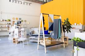 Nah, kalau toko home decor lokal di instagram yang ini memang jagonya serbarotan! 6 Trik Mengonsep Desain Toko Lengkap Dengan Inspirasinya