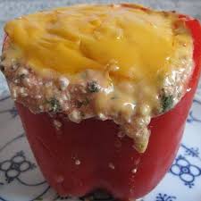 Gefullte Paprika Mit Kornigem Frischkase Huttenkase Schnell Und Einfach Rezept Rezepte Hauptgericht Einfache Gerichte