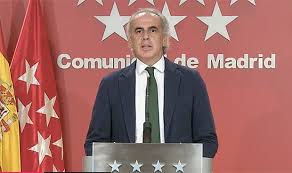 Madrid descansa una hora extra por el fin del horario de verano y los bares no abren todavía para desayunar. Coronavirus Madrid Fin Del Estado De Alarma Y Toque De Queda
