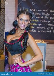 Mizuki Shirayuki debuts in Susukino - explore now for free porn