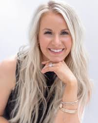 Katie Marie Wakefield (@rawstylist_) • Instagram photos and videos