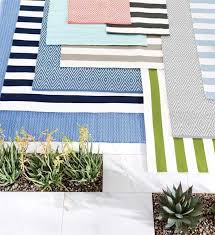 Wunderschone Und Farbenfrohe Aussenteppiche Von Dash Albert Outdoor Teppiche Outdoorte Outdoor Teppic Outdoor Teppich Outdoor Teppich Balkon Teppich