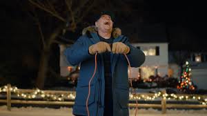 With chevy chase, beverly d'angelo, juliette lewis, johnny galecki. Mustang Mach E Christmas Commercial Recreates Iconic Scene From Christmas Vacation Cnn Video