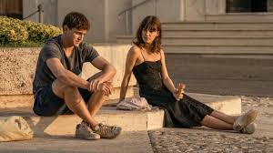 De citit & văzut pentru vacanța de vară: o listă de ecranizări și cărți