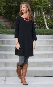 Little Black Dress Dressed Down With Boots And Tights I Have All Of This In My Closet Kleding Outfits Outfit Ideeen