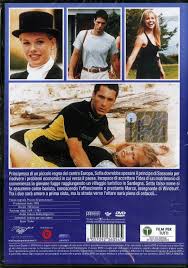 Raoul bova è stato più volte presente ai derby del cuore giocati tra roma e lazio e alla partita del cuore, in favore di diversi enti benefici e associazioni di volontariato. Amazon Com Piccolo Grande Amore Raoul Bova Susannah York Carlo Vanzina Movies Tv