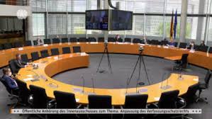 Bei einem staatstrojaner (in deutschland auch bundestrojaner) handelt es sich um eine software staatlicher institutionen, mit der sich rechner online durchsuchen lassen. Staatstrojaner