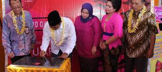 Untuk anda yang berminat meminjam uang atau mengajukan kredit di bank danamon bisa dilakukan dengan dua cara. Lawu Artha