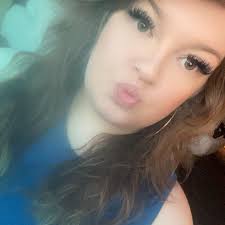 A Peep needs advice for the folowing: A local woman is seeking a refund  after a highly anticipated salon visit left her with burned hair, scalp  irritation, and an unflattering haircut. The