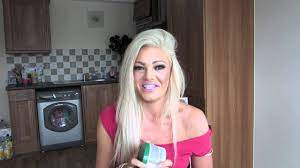 Castor oil contains high antibiotics and vitamin e which attached to the head skin as well as hair. Get Hair Like Rapunzel Hair With Castor Oil Youtube