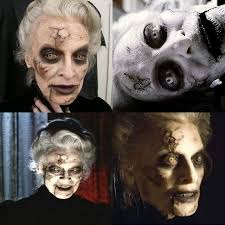 I'm being watched... 🦉 NGL, this thing scared the hootie out of me when I  first spotted it in nothing but moonlight! 😬😳😆