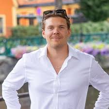 Välkommen tillbaka!😃 Adam Pelling