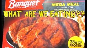 We're cooking up salisbury steak with onions and gravy. Banquet Salisbury Steak Mega Meal What Are We Eating The Wolfe Pit Youtube