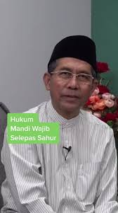 Sedangkan bila bersetubuh di saat fajar hingga tenggelamnya (saat berpuasa ramadhan) sebaiknya tidak dilakukan karena tidak ada tuntutannya. Hukum Mandi Wajib Selepas Habisnya Waktu Sahur Zakat Tazkirah Tazkirahringkas Ramadan Fitrah