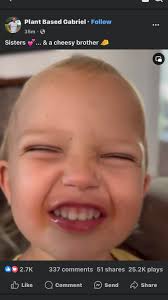 Screenshots from latest video and it is a snoozefest 😴 A few minutes of  the kids being filmed inside is all they have here! BR eats bread while  holding baby Mooshie Braelyn.