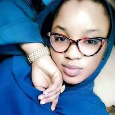 Makarantar ma'aurata 18+