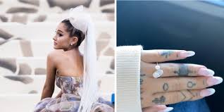 Торжество прошло в кругу близких 15 мая. Ring The Wedding Bells Ariana Grande And Dalton Gomez Are Now Apparently Man And Wife Elle Canada