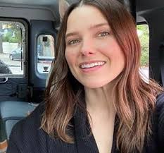 Sophia bush talks #givingtuesday and life after 'chicago p.d.' (exclusive). Sophia Bush Ses Propositions Pour Lutter Contre La Violence Policiere Toutes Les Actualites Des People