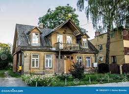 Old house in Vilnius stock image. Image of zverynas - 120525271
