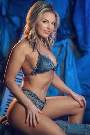 Naked News Eila Adams Announces Fall 2024 World Tour - Fleshbot