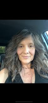 Can someone edit my Christmas photo?