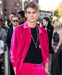 Submitted 2 years ago by blomster6. Cindy Crawford S Son Presley Gerber Got A Face Tattoo