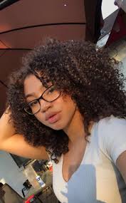 Why Does She Stay Loveisconfusing Loveisconfusing Curly Hair Styles Naturally Natural Hair Styles Beautiful Curly Hair