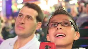 Ari — The Big Chair