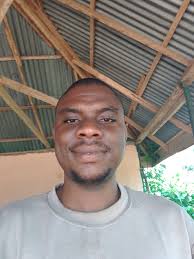 Eat before you start an argument with your man so that when he offers to  buy you food in the middle of the fight you don't lose focus.