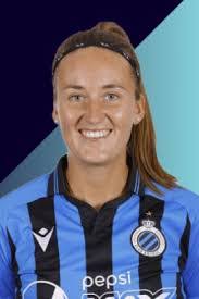 Ellen Martens's Instagram, Twitter & Facebook