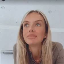 Love Island's Faye Winter 'didn't want tell anyone too soon' as she issues  health announcement