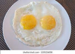 Telur mata kerbau saya nak kongsikan telur mata yang cair di tengah. Telur Mata Sapi Indonesian Sunny Side Stock Photo Edit Now 1335226058