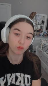 Come join me and build houses in ark! @sunshinesims 4f4