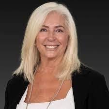 Lynette Garrison's Instagram, Twitter & Facebook