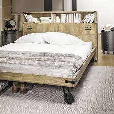 Linge de lit tissé très fin et très serré pour une qualité très douce et résistante. 30 Tetes De Lit Pour Votre Chambre Cote Maison