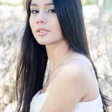 Noelia Perez's Instagram, Twitter & Facebook