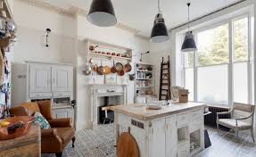 Shabby chic, una parola piuttosto usata oggi quando si parla di arredamento. Arredare Casa In Stile Shabby Chic Consigli Ed Errori Da Evitare Abitativo