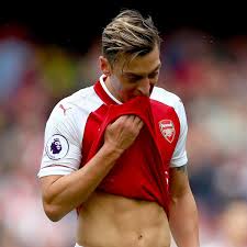 Dakikada fredy ile girdiği ikili mücadele sonrasında yerde kaldı. Mesut Ozil Hits 29 Where Does He Rank Among Arsenal S Record Signings Bleacher Report Latest News Videos And Highlights