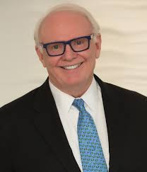 KEYNOTE SPEAKER TOM PETRIE Chairman Petrie Partners